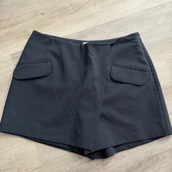 Anthropologie Maeve Women's Black Tailored Asymmetrical Shorts Skorts Size 12 - Picture 8 of 12